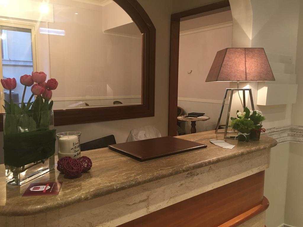 Trinita Dei Monti 3* Rom