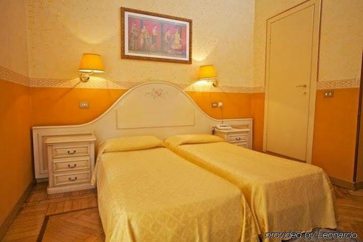 Hotell Trinita Dei Monti 3*